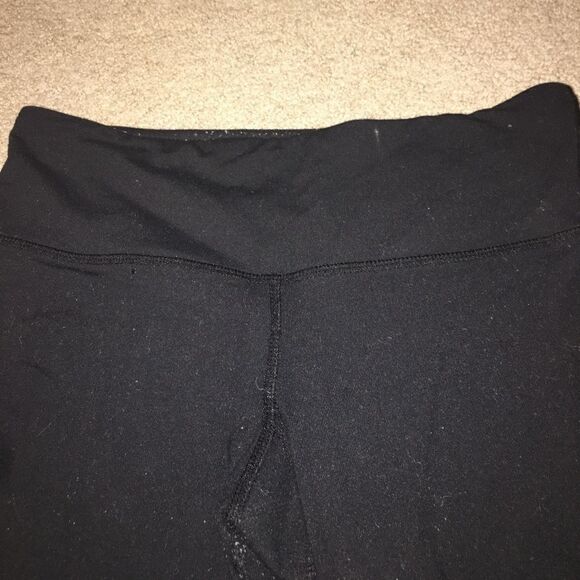 Lululemon Black Capri Leggings - Picture 3 of 6